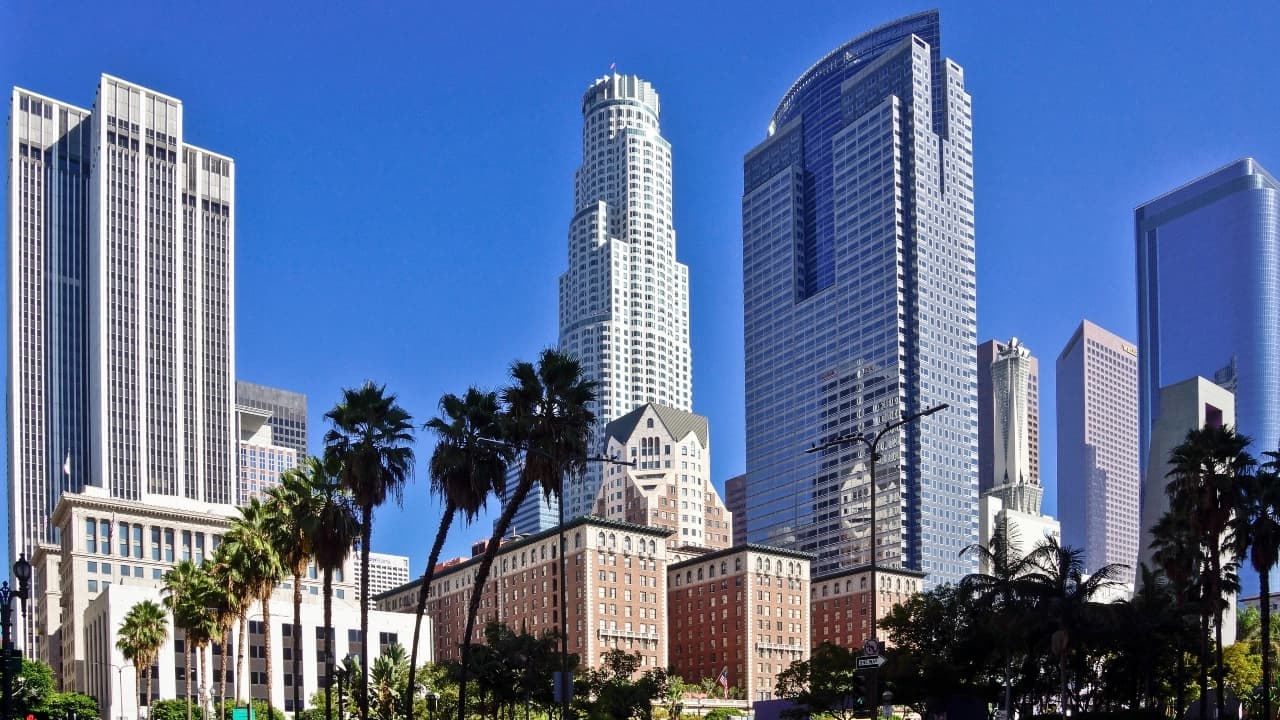 Los Angeles Cannabis Retailers Halt Tax Payments Amid Illicit Market Concerns