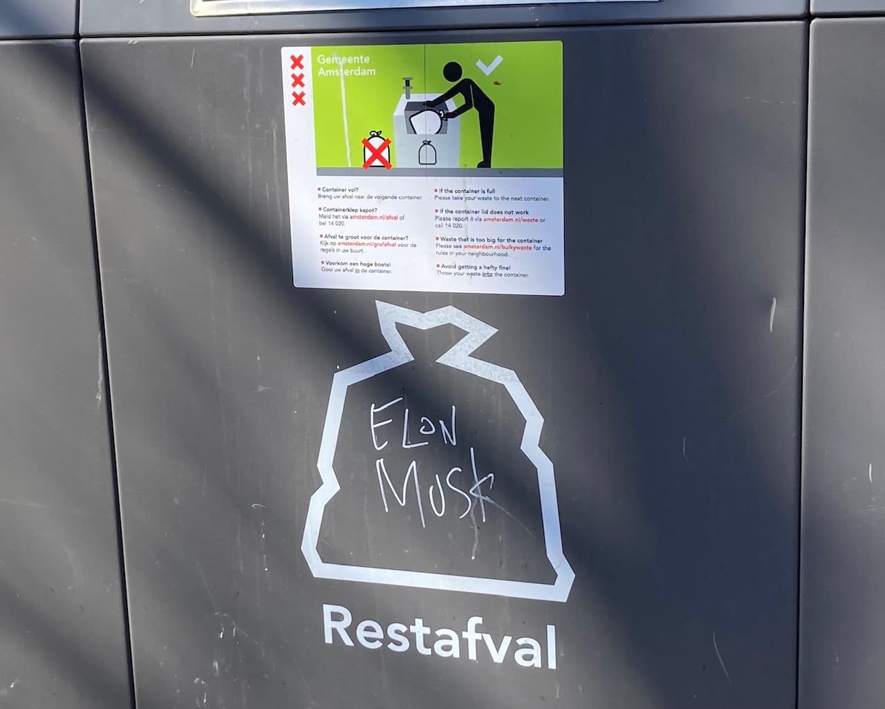 Dutch Central Bank Warns of Risks in US Tech Investments by Pension Funds