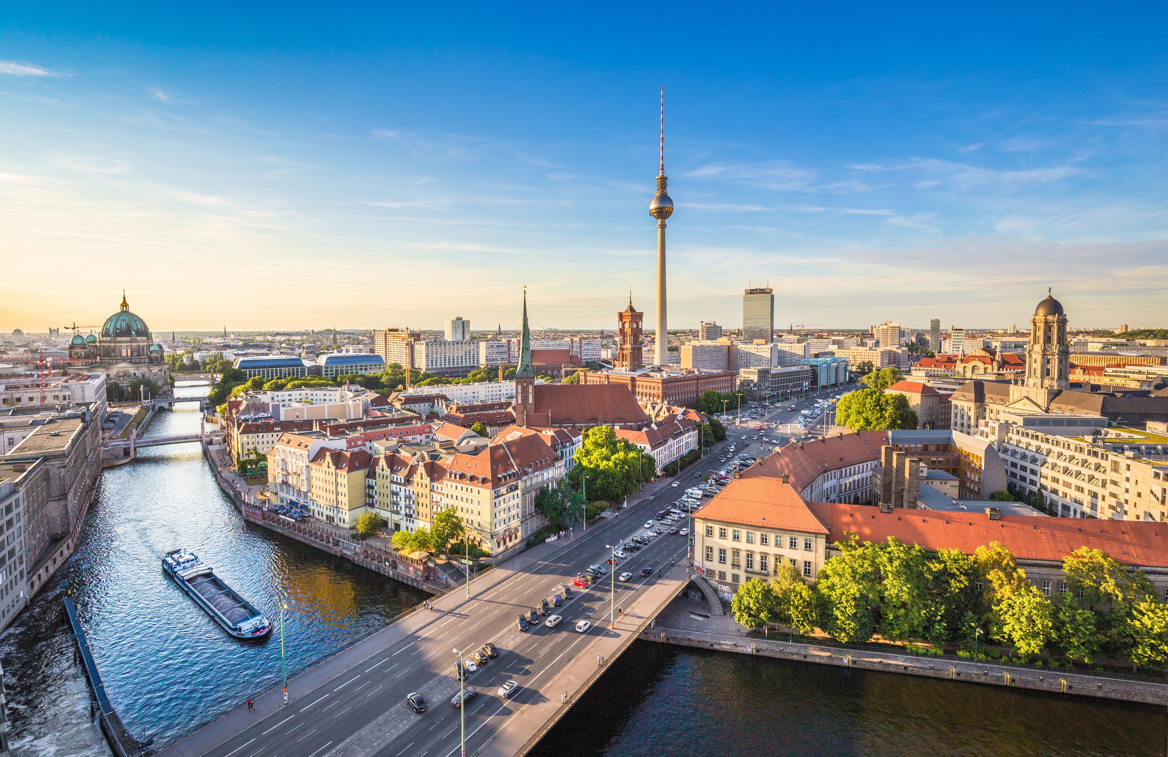 High Tide Expands Globally with First European Canna Cabana in Berlin