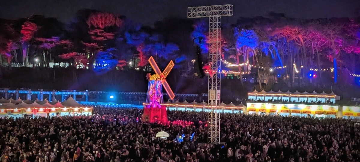 ผู้เขียนปรองดองกับวัฒนธรรมฮิปปี้และพี่ชายผ่านการบำบัดด้วยไซเคเดลิก