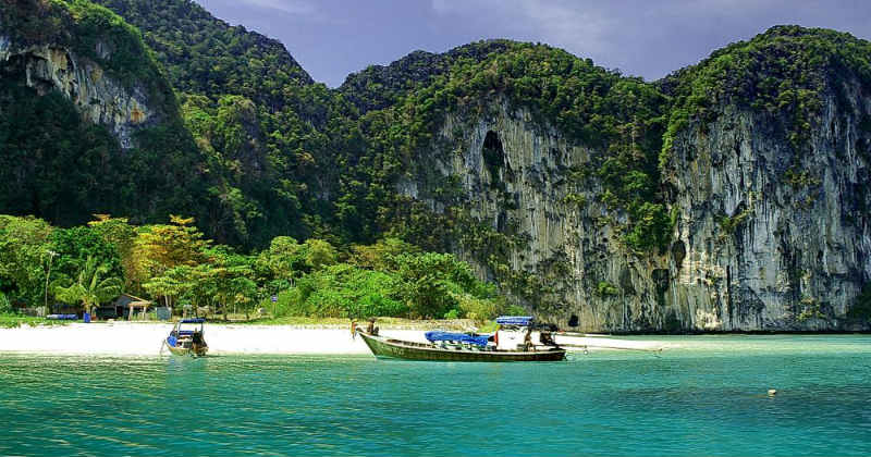 Thailand Prepares to Legalize Medical Cannabis, Pioneering in Asia