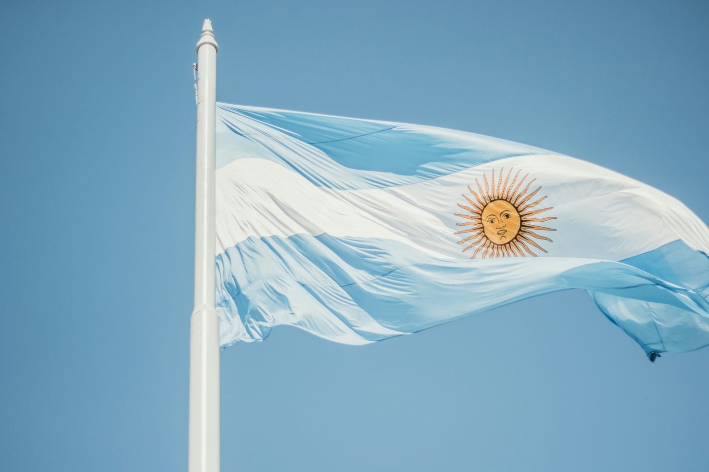 Argentina Prioriza el Acceso de Pacientes mientras el Mercado del Cannabis se Retrasa