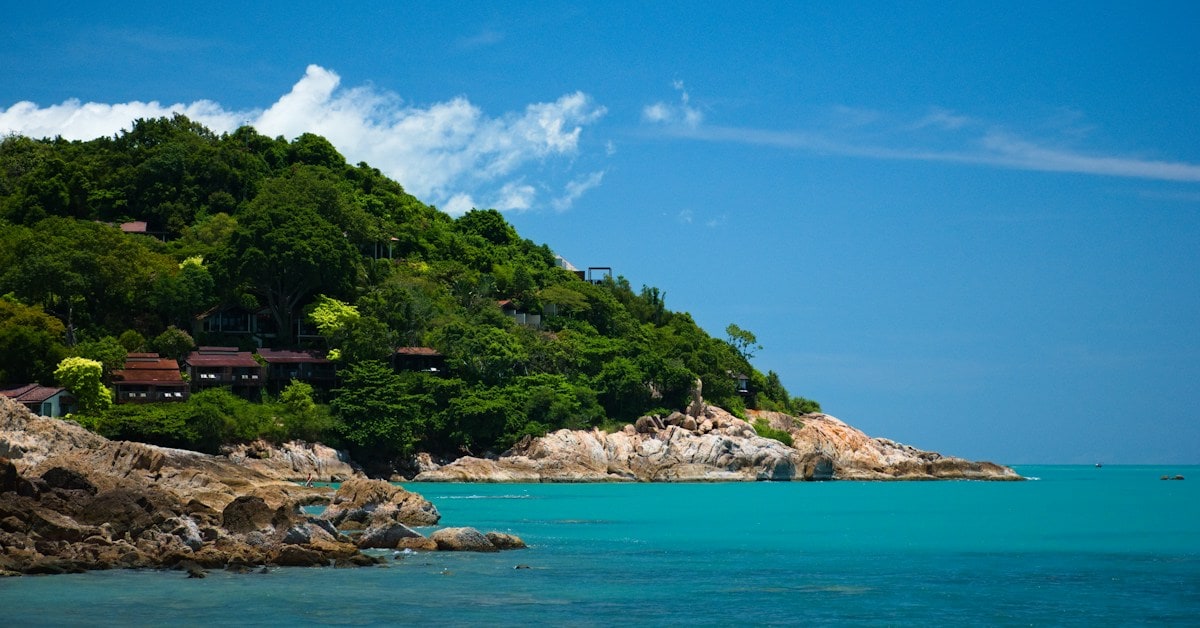 Thailand Reverts to 30-Day Visa Stamps with Convenient Visa Run Options