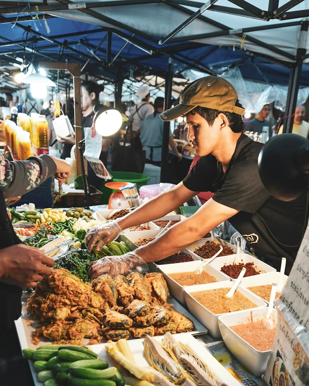 Más allá del Pad Thai: Descubriendo las Cocinas Regionales de Tailandia