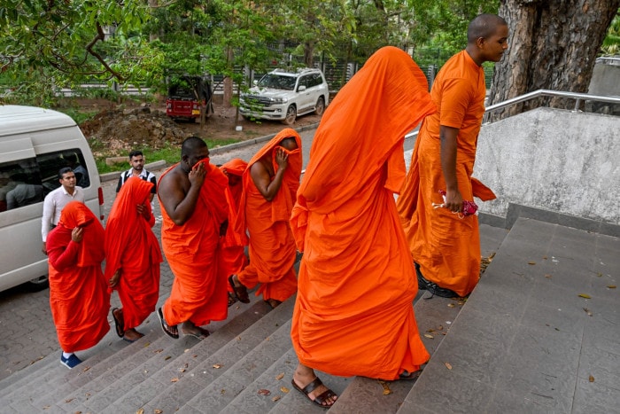 Monaco buddhista senior accusato di traffico di cannabis: riflessioni sulla comunità e i valori sociali