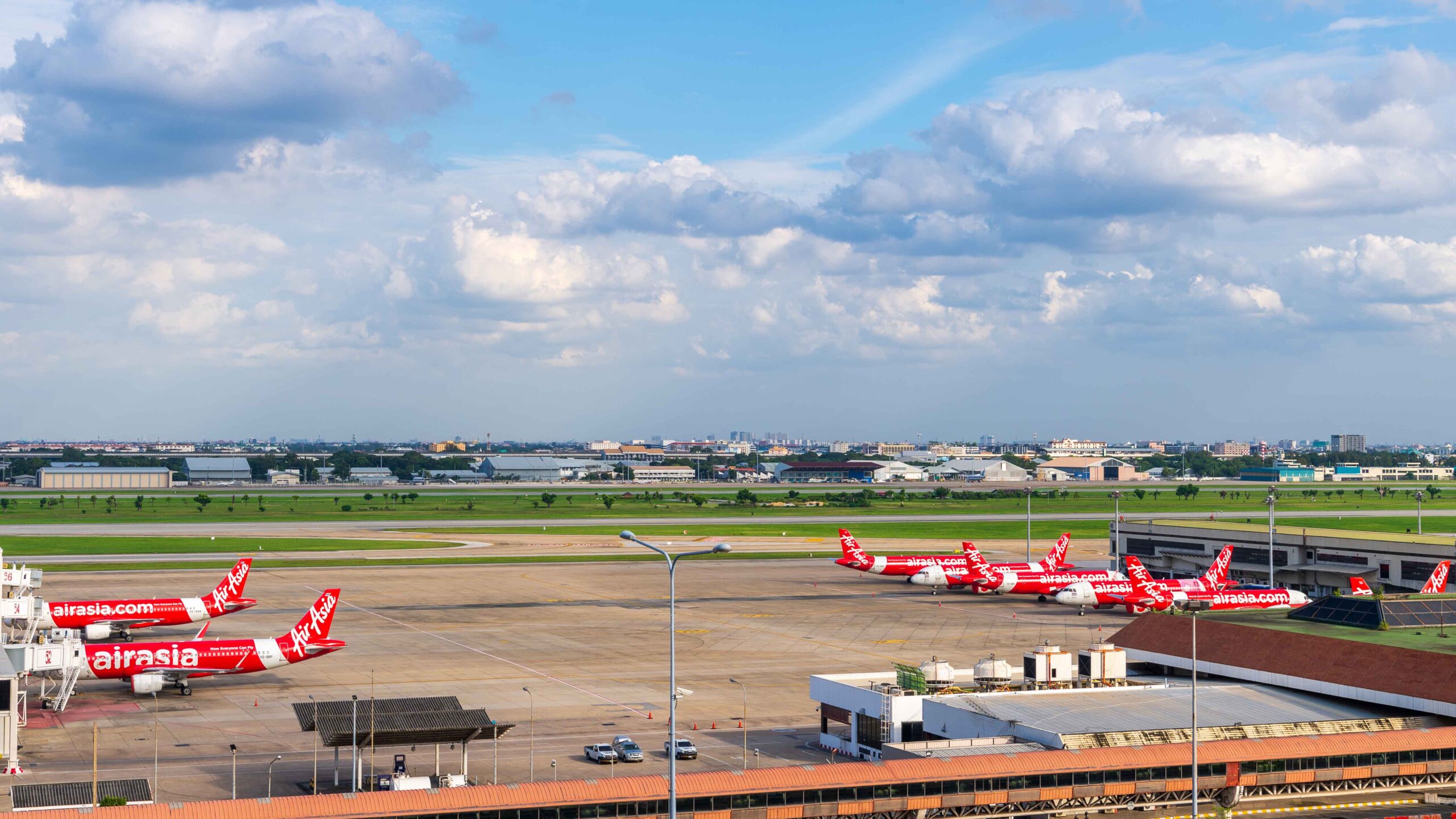 Aeroporti della Thailandia aumentano la tassa di servizio passeggeri internazionale da giugno 2026